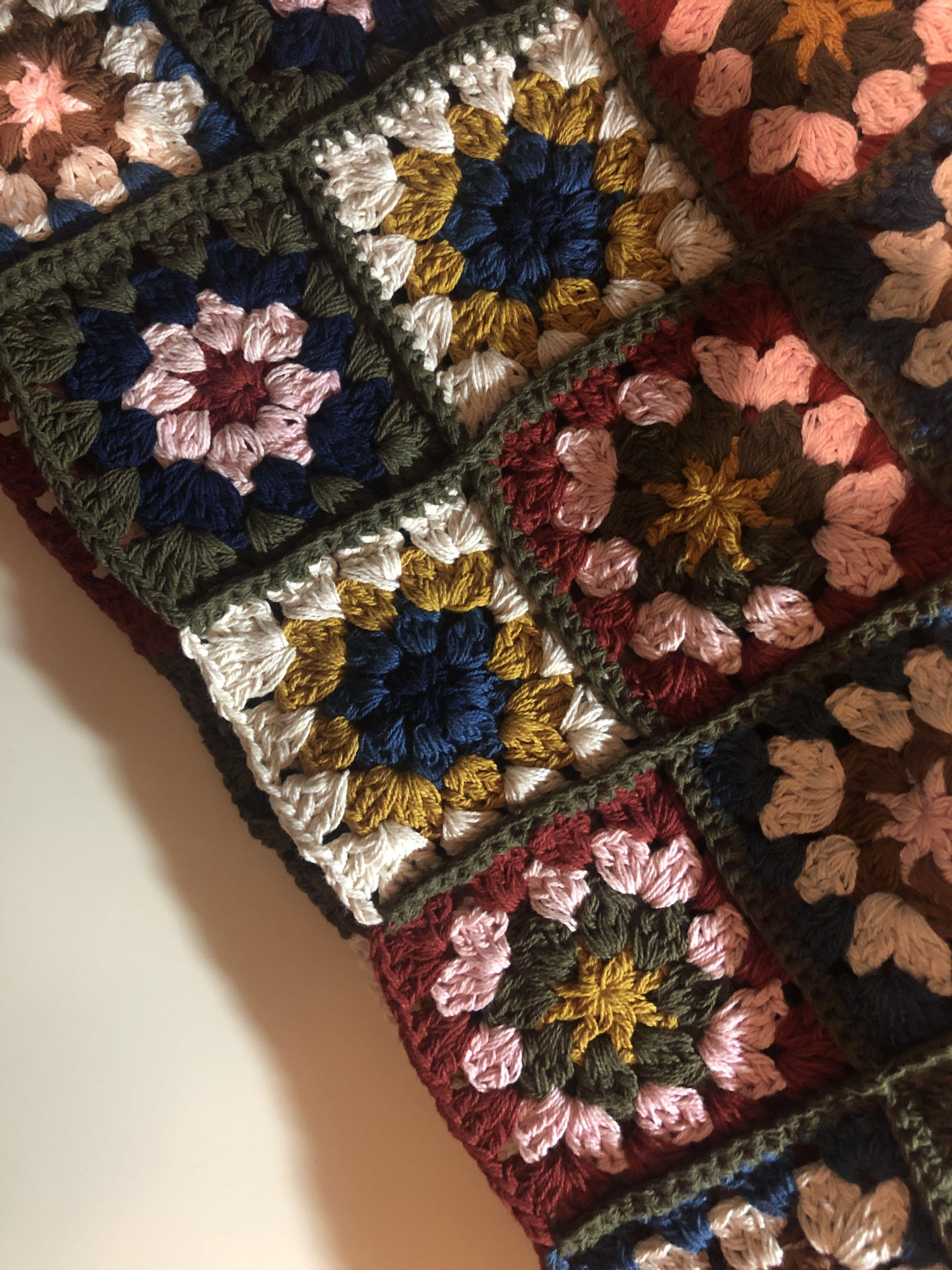 Story mfg. - Piece Scarf, 女裝, 手錶及配件, 絲巾- Carousell