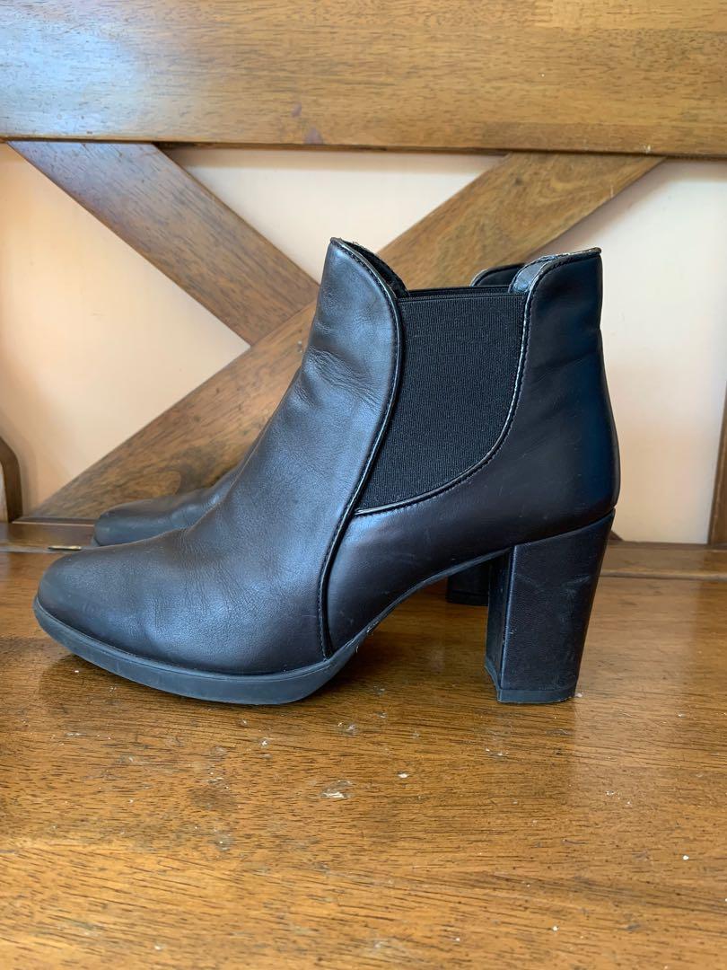 The flexx ankle boots on sale