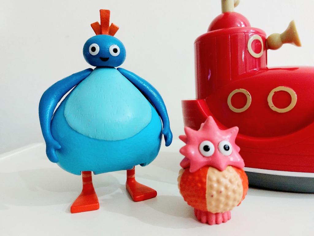 Twirlywoos Bath time Big Red Boat combo with Figurine Hobbies