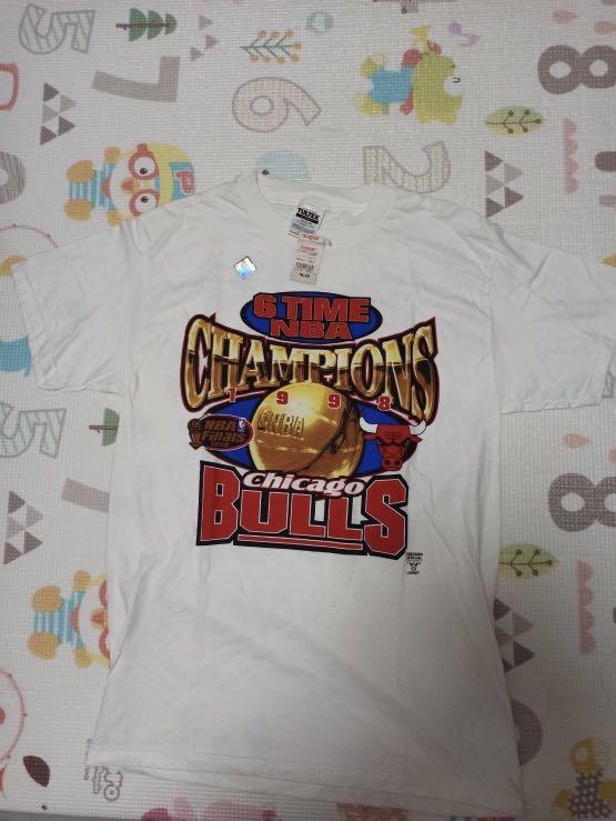 VTG 90s NBA Chicago Bulls 6 Times NBA Champion Shirt Mens 1998 Finals NWT  MINT????, 男裝, 上身及套裝, T-shirt、恤衫、有領衫- Carousell