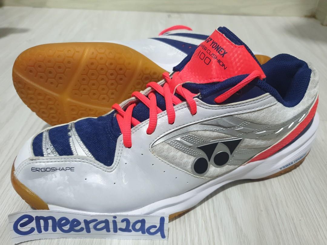 YONEX POWER CUSHION 100 9UK Men s Fashion Activewear on Carousell