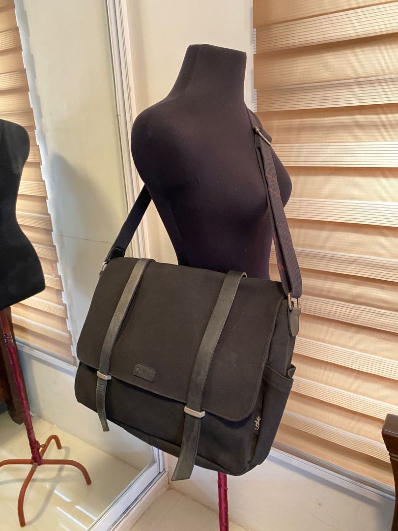 Agnes b hotsell messenger bag