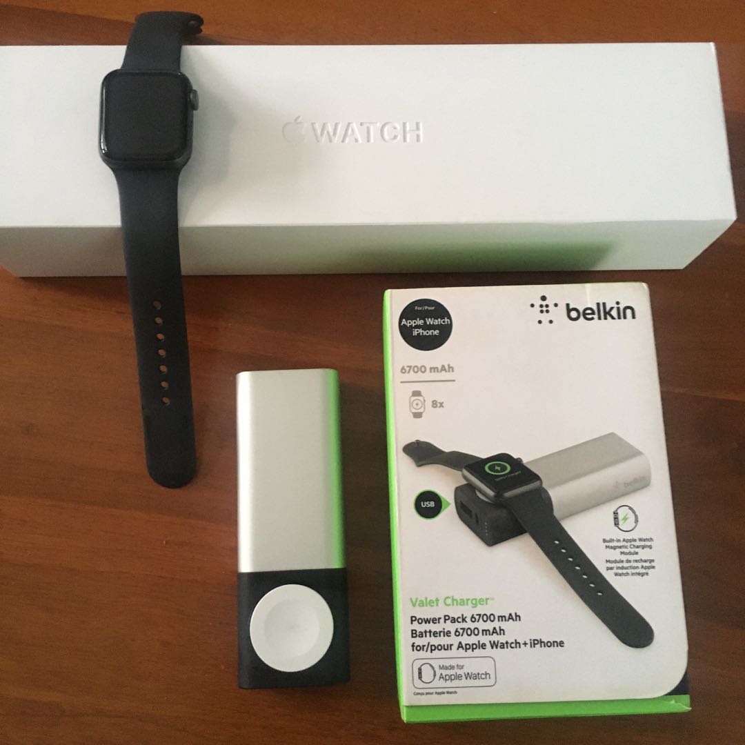 Apple Watch Series 4 40mm + Power Pack 6700 mAh 10W 2AMP with 1 USB for AW  \u0026 Iphone, Luxury, Watches on Carousell