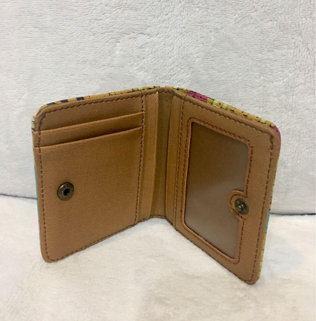 Authentic Fossil Bifold Wallet, Women's Fashion, Bags & Wallets