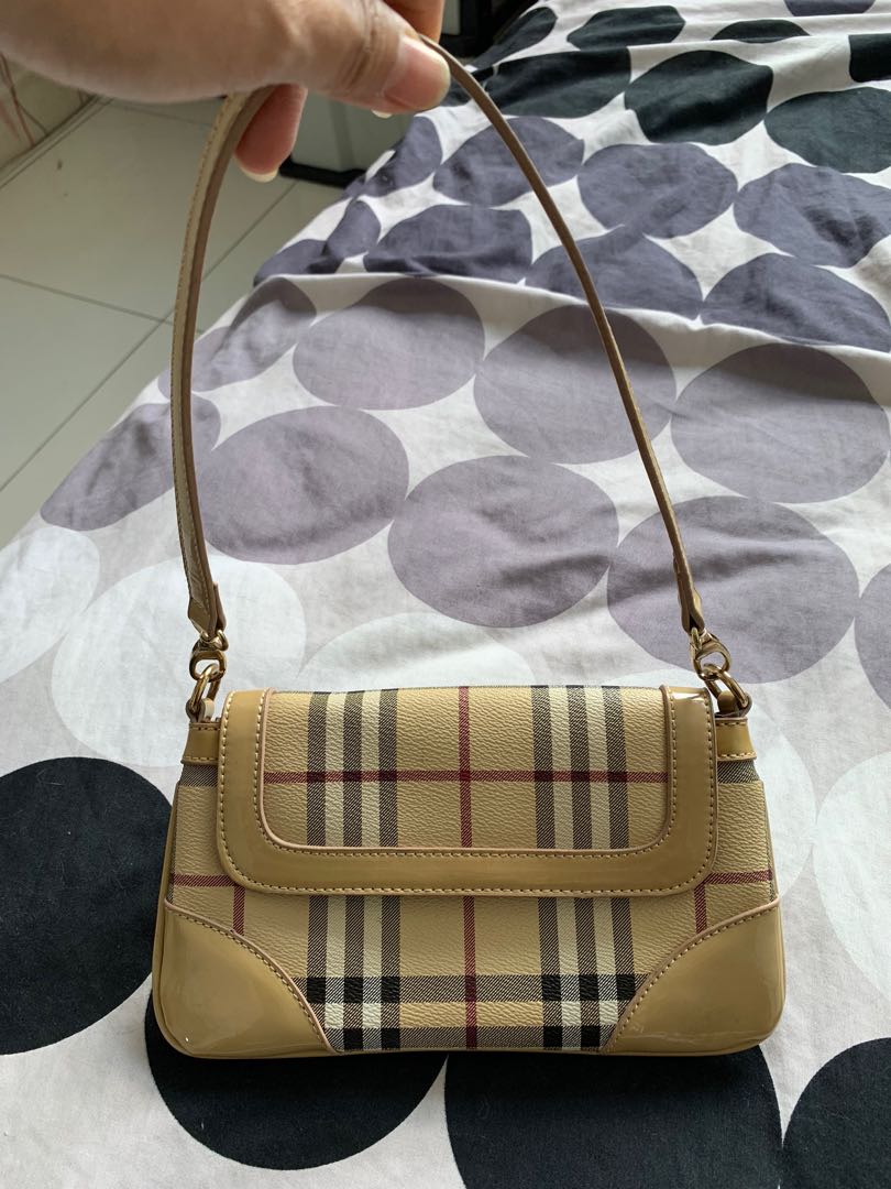 VINTAGE BURBERRY MINI POCHETTE HANDBAG, Women's Fashion, Bags & Wallets,  Purses & Pouches on Carousell