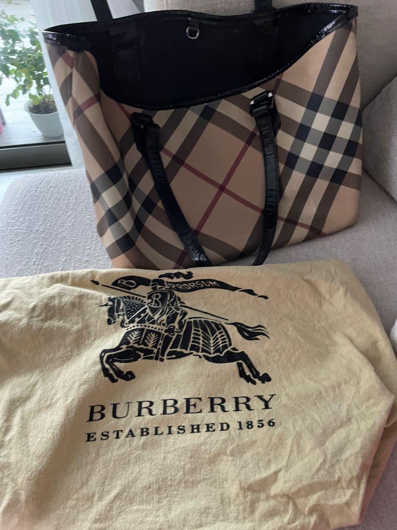 Fashion Carousel Authentic Burberry Shoulder Bag