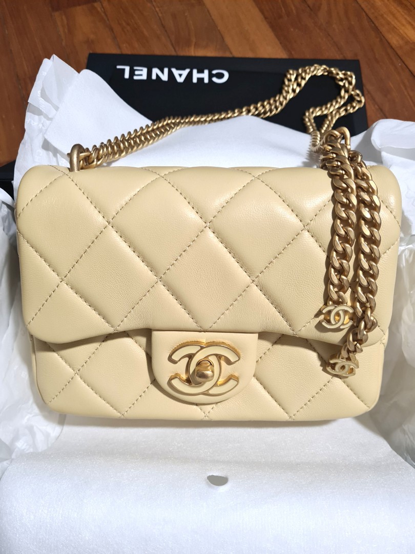 Chanel 22P pending cc chain mini flap bag, Women's Fashion, Bags & Wallets,  Shoulder Bags on Carousell