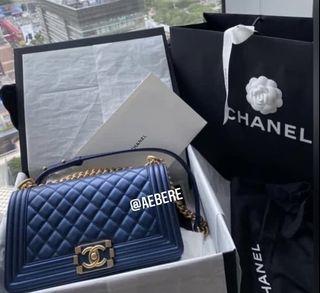 Chanel boy 藍色金扣 2020季節限定