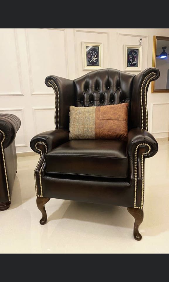 arm chair chesterfield