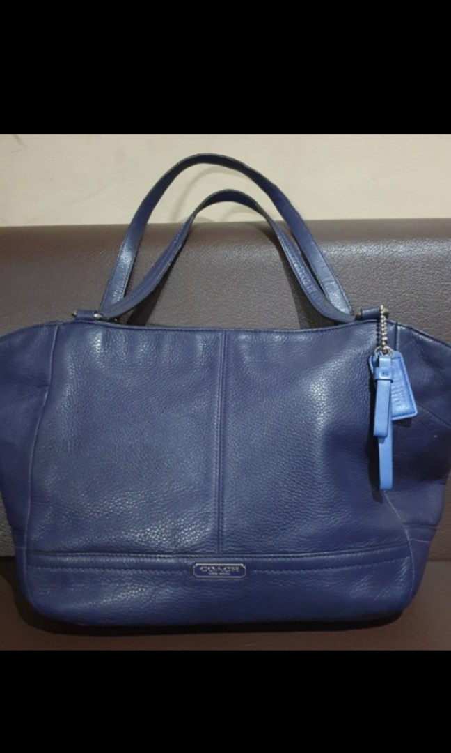 coach carrie tote