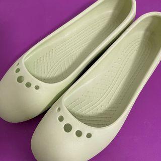 Crocs Prima Women's Ballet Flats - Size 8 (no jibbits)