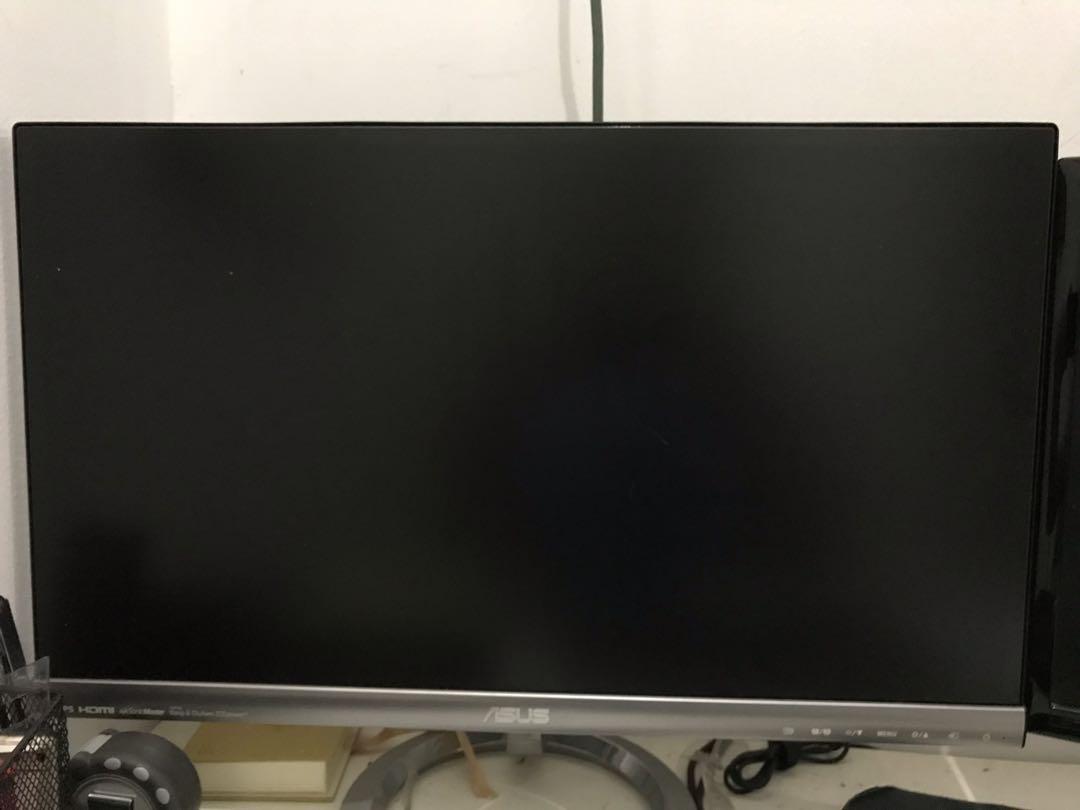 Desktop dengan 2 monitor 22 inch 