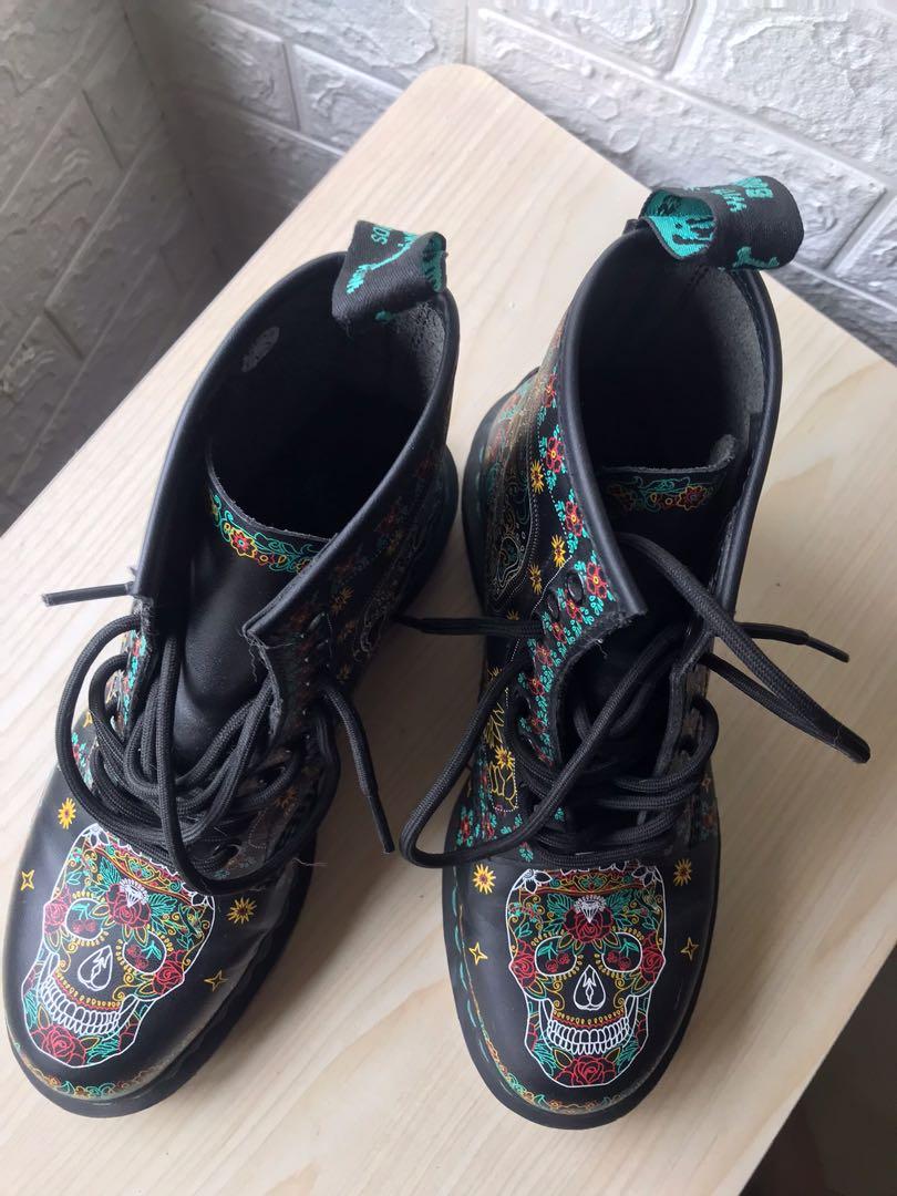 Dr martens dia on sale de los muertos