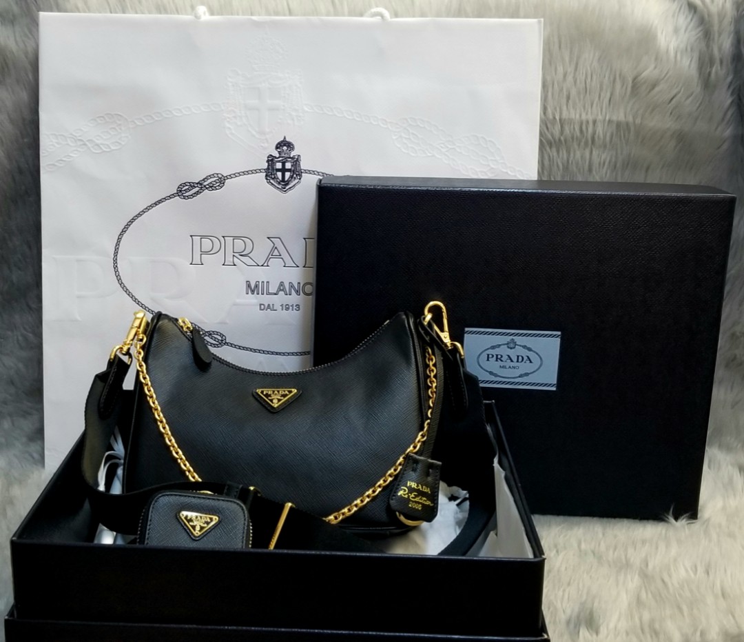 Prada Re-Edition 2005 Re-Nylon bag. A cute bag but too small for me :  r/DHgate