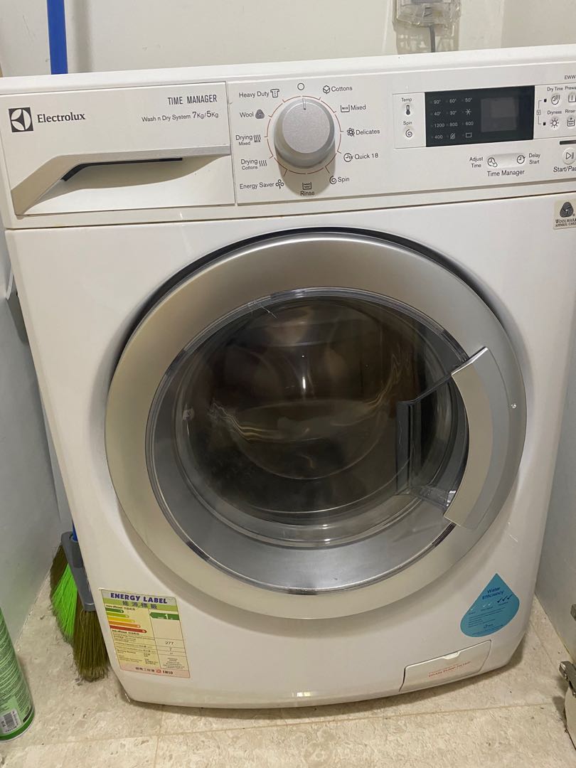 Electrolux Washing Machine EWW12742 7kg Washer/ 5 kg dryer, TV & Home