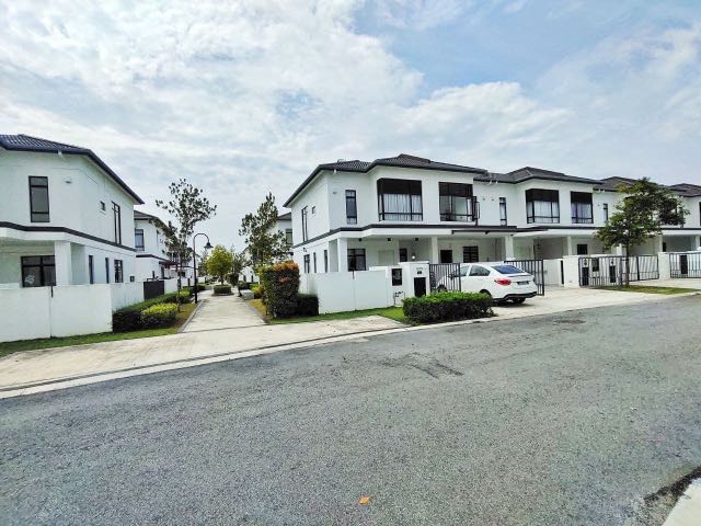 END LOT Double Storey Terrace House Type A Graham Garden Eco Grandeur ...