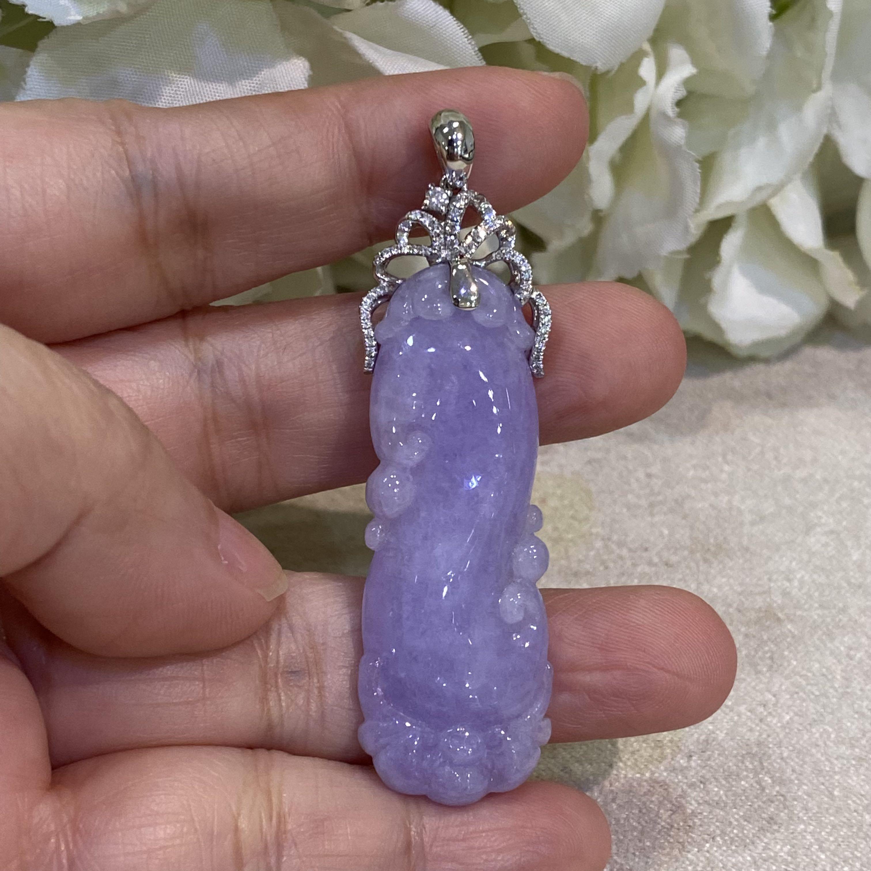 Carved lavender clearance jade pendant