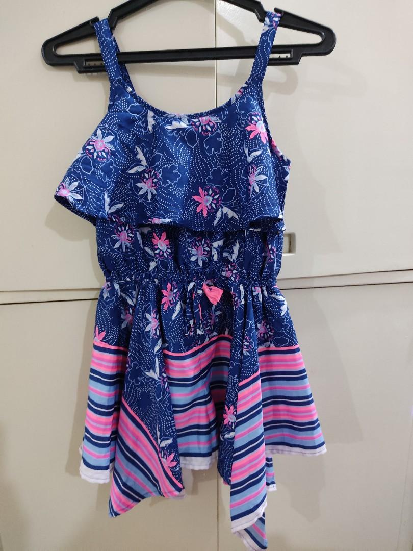 Japna Romper Jumpshorts Kids (Category: Babies & Kids Fashion) located in Paranaque City. Submitted by mmccs (Listing ID 1144723668, Image 3). Description: Japna Jumpshorts Flower print size 10 kids with adjustable straps Preloved but still in good condition #jumpshorts #romper #50sweldo MOP: BPI or Gcash Booking fee shouldered by client.