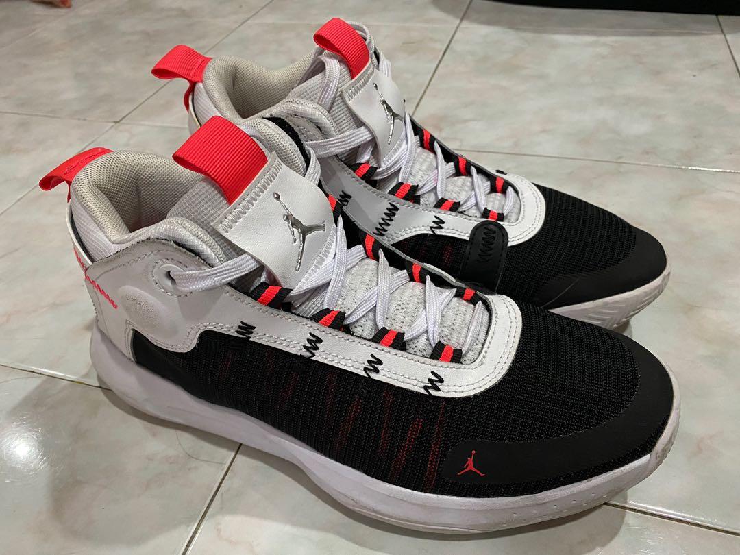 Nike jordan jumpman hotsell 2020 men's basketball shoes