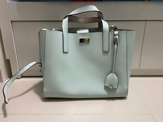 （分類：）位於 。 由 j__leung 提交（商品編號 1144762265，圖片 1）。簡介： 。
