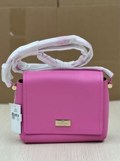 （分類：）位於 。 由 larissa_li 提交（商品編號 1144787593，圖片 1）。簡介： 。