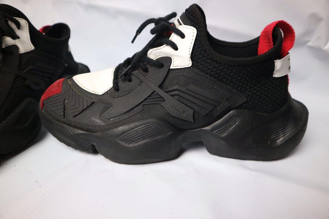 Life fashion vogue shoes