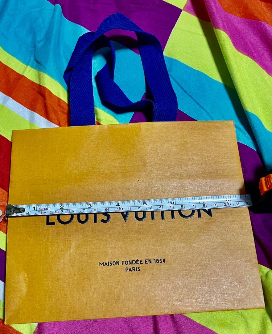 Original Louis Vuitton Paper Bag (Category: Luxury Bags & Wallets) located in Mandaluyong City. Submitted by candy.lo. (Listing ID 1144799205, Image 2). Description: Original Louis Vuitton Paper Bag .