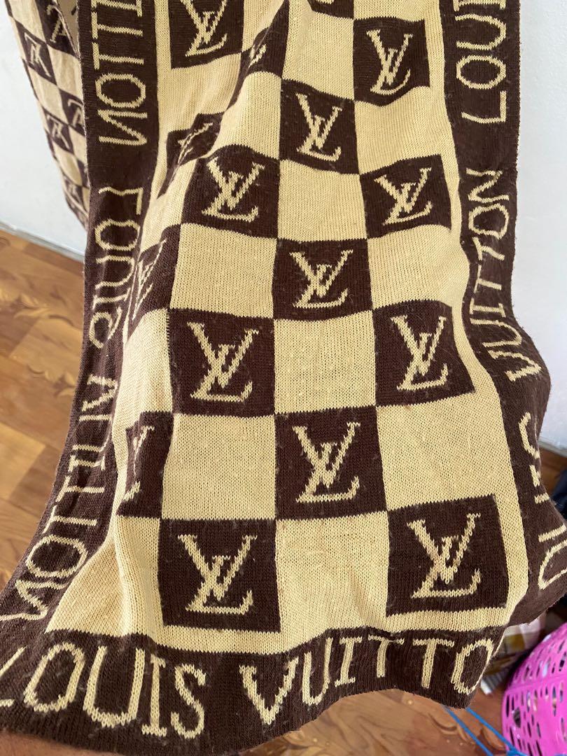 Louis Vuitton X Supreme Scarf / Muffler, Women's Fashion, Watches &  Accessories, Other Accessories on Carousell