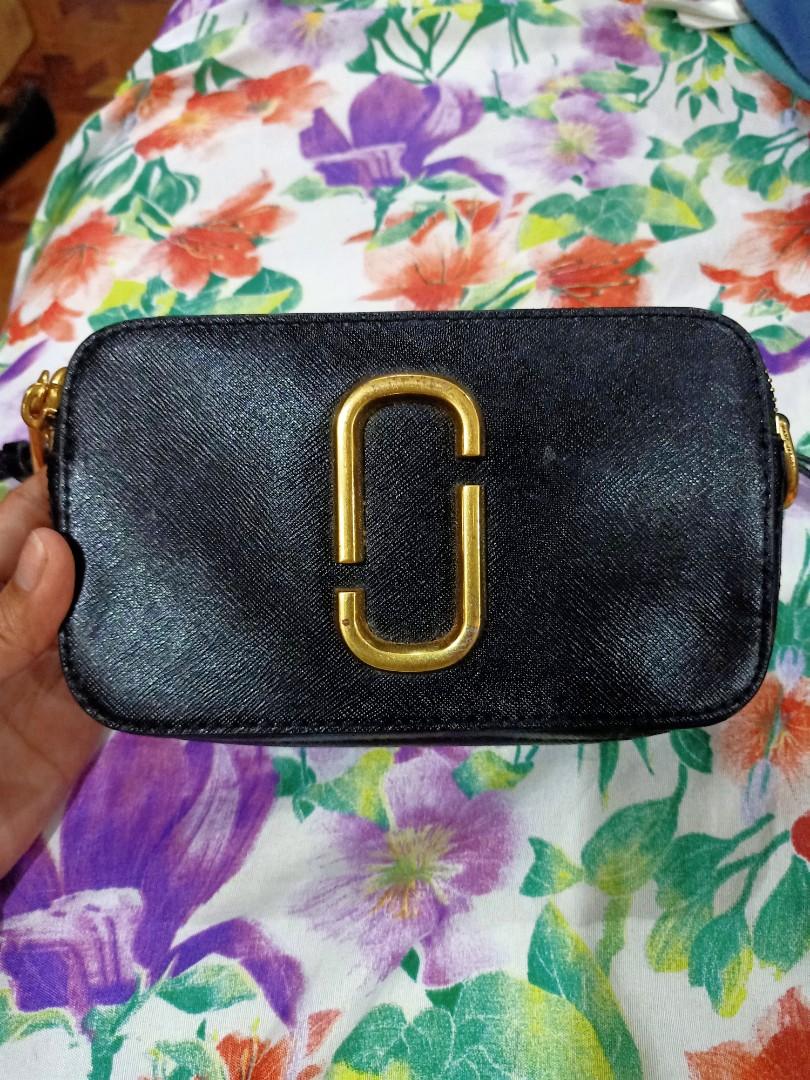 Marc Jacobs Camera Bag, Luxury, Bags & Wallets on Carousell