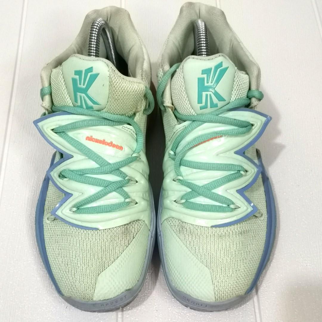 sepatu basket squidward