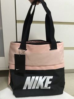 (Category: ) located in . Submitted by leathergoods (Listing ID 1144811778, Image 1). Description: .