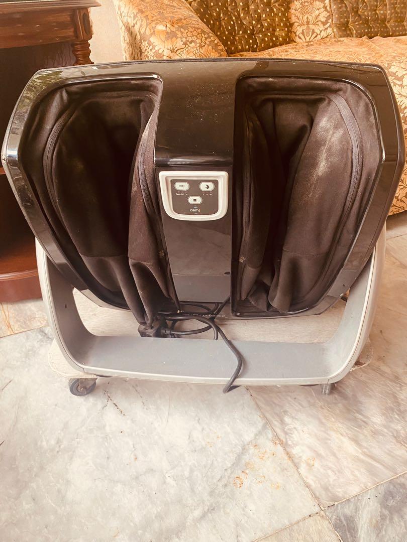 OSIM FOOT MASSAGER (Category: Health Monitors & Weighing Scales) located in Manila. Submitted by sachis_closet (Listing ID 1144693246, Image 1). Description: Hardly used. Very good condition Makati location RFS: transfer of residence .