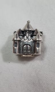 (Category: ) located in . Submitted by amulet99 (Listing ID 1144786775, Image 1). Description: .