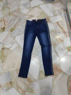 PDI jeans