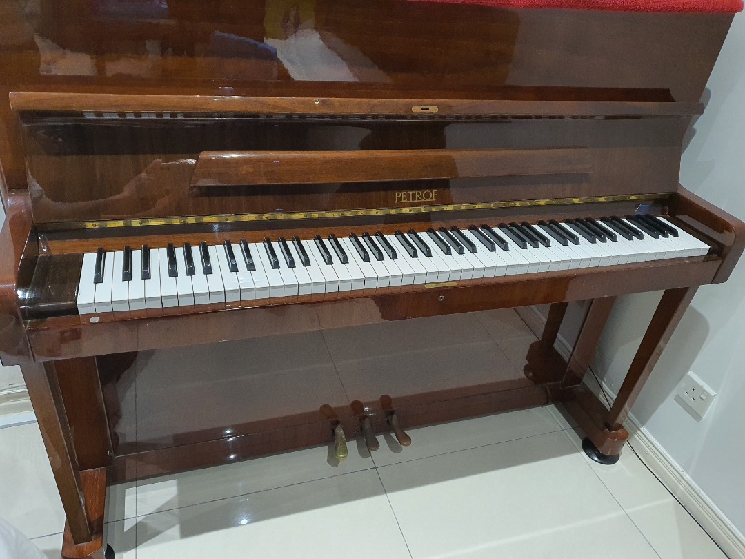 Petrof 115 upright hot sale piano