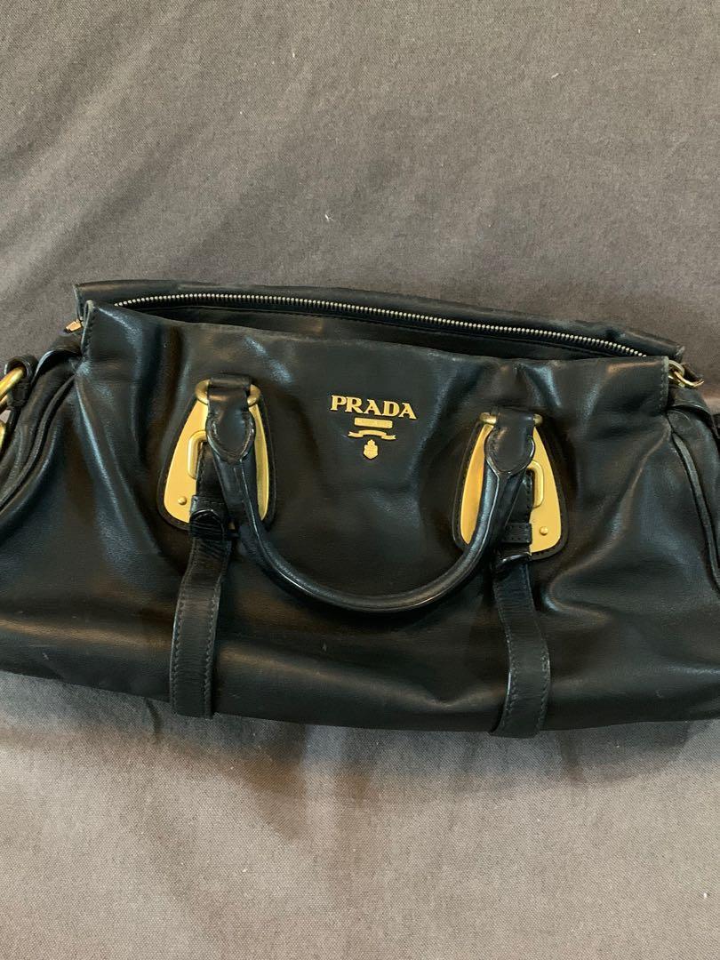 Prada discount classic handbag