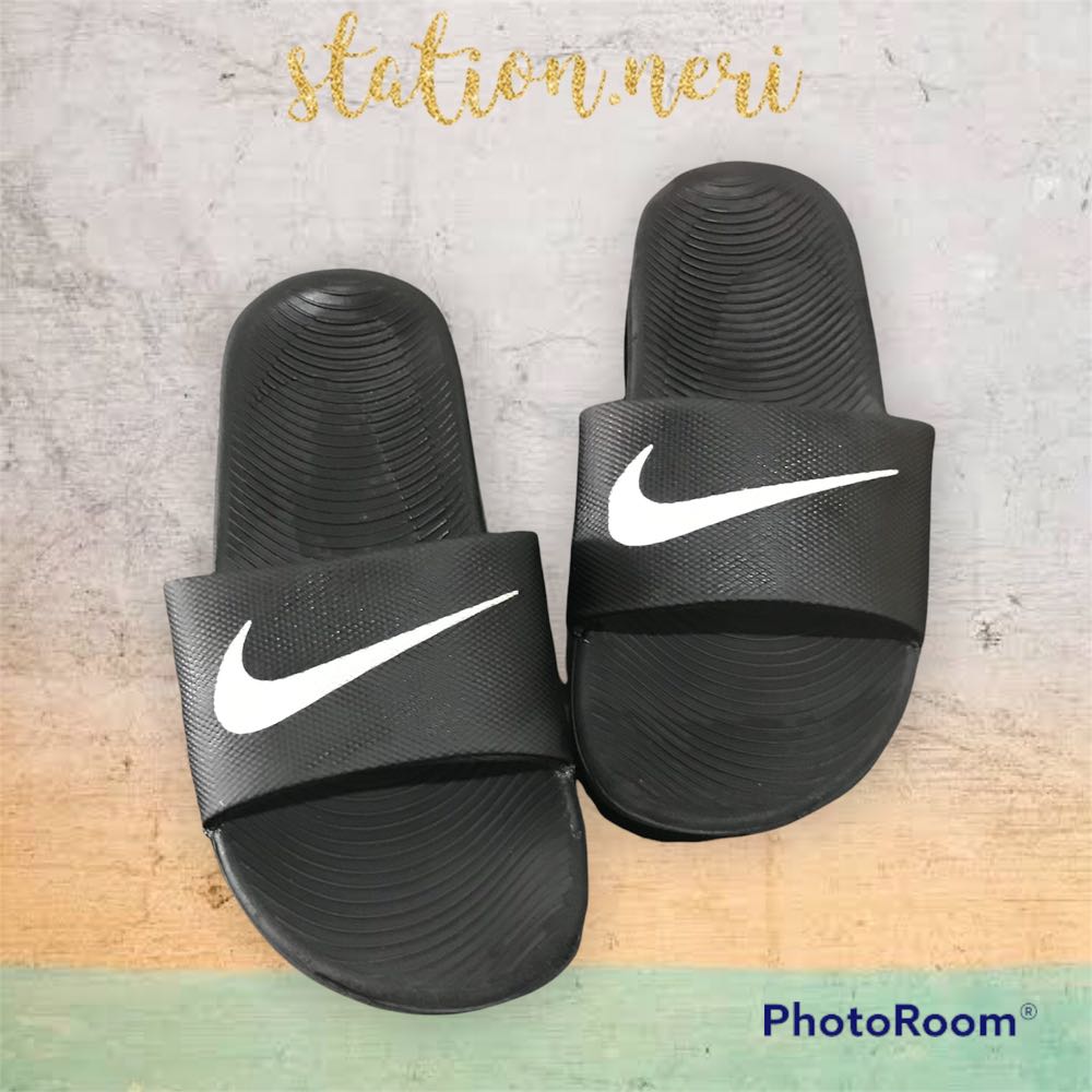nike slippers womens price
