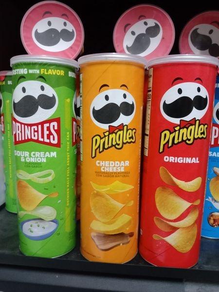 Pringles Cheddar cheese/Sour&Onions/Original flavors, Food & Drinks ...