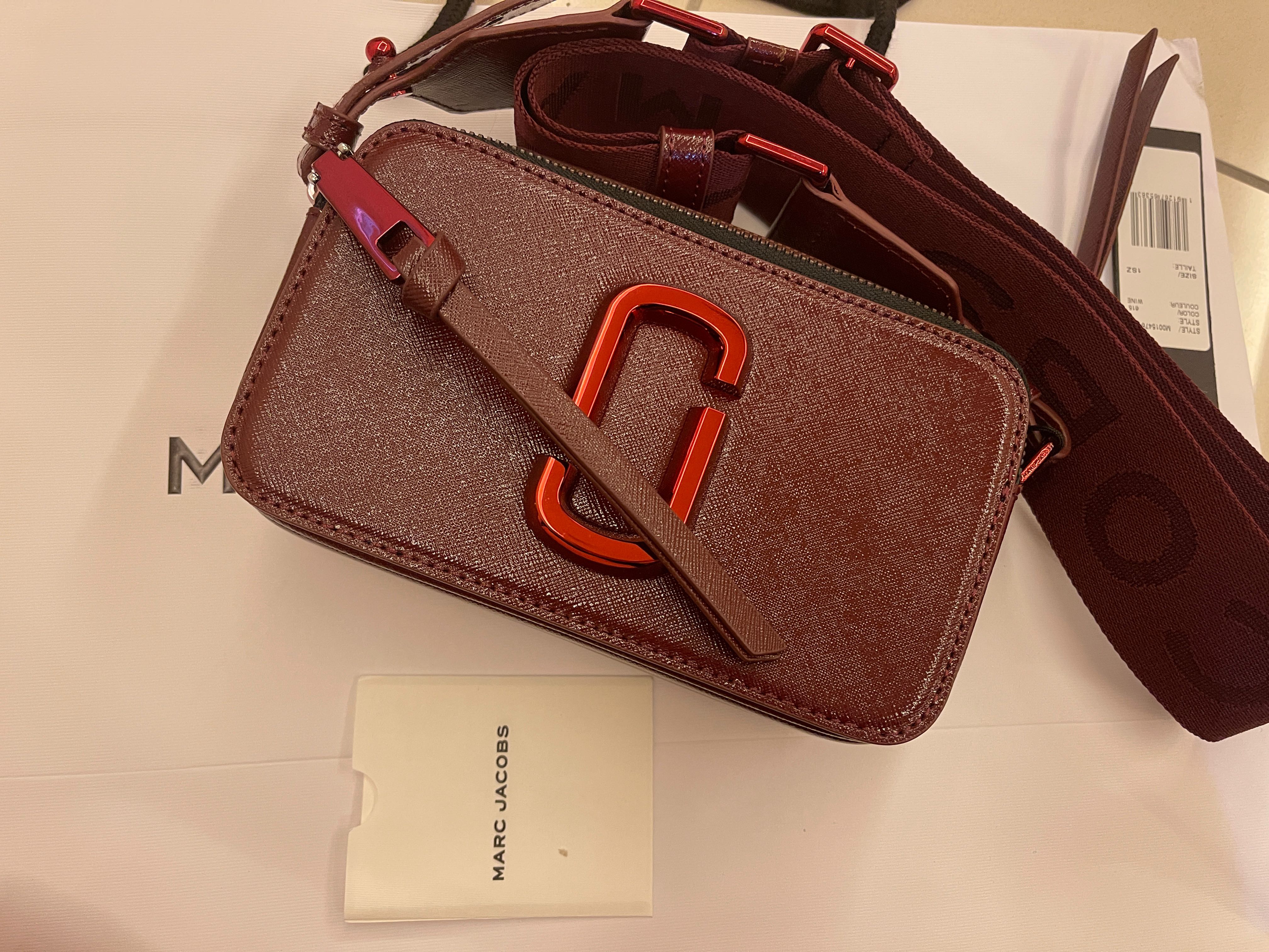 Marc Jacobs Snapshot Bag (Black/Red Colorway), Luxury, Bags & Wallets on  Carousell