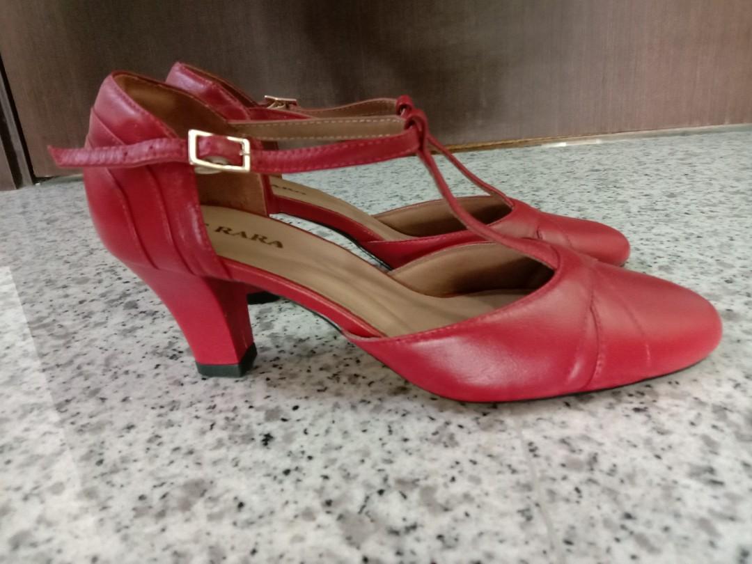 Red short heels sale shoes