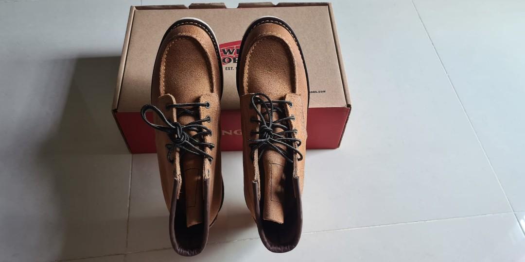 Red clearance wing 886