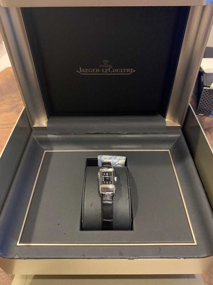Reverso One R dition Q3258470 Luxury Watches on Carousell