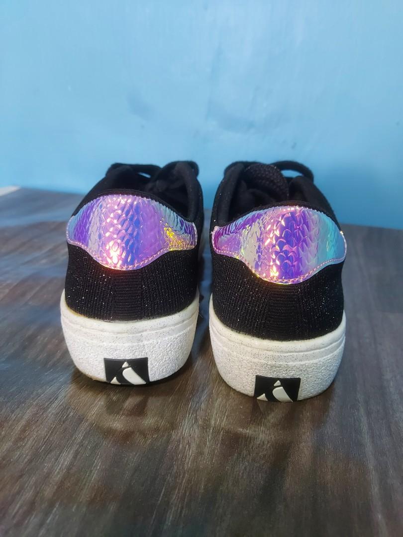 Skechers goldie diamond top