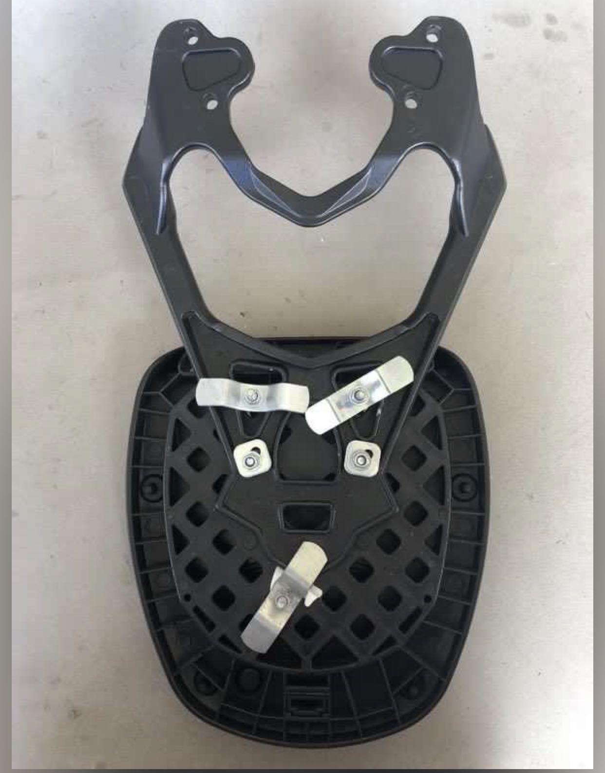 Sniper v3 / y16 rack !, Motorcycles, Motorcycle Accessories on Carousell