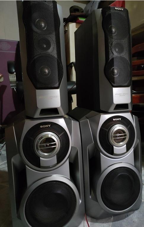 SONY HYBRID DUAL WOOFER INERGATED AND SOUND BROAD SPEAKERS IN GOOD CONDITION