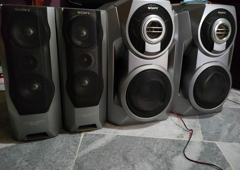 Hybrid dual woofer store