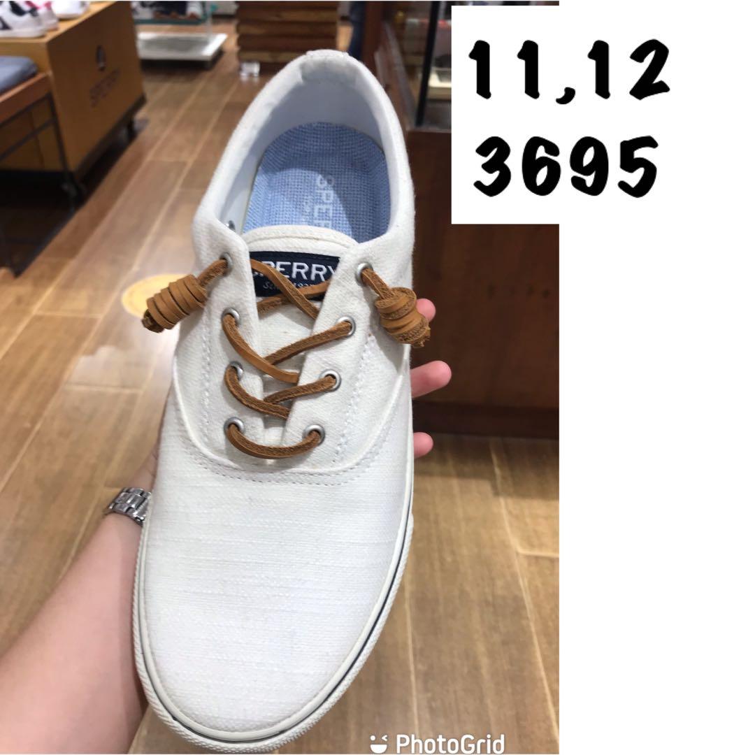 Sperrys hotsell men white