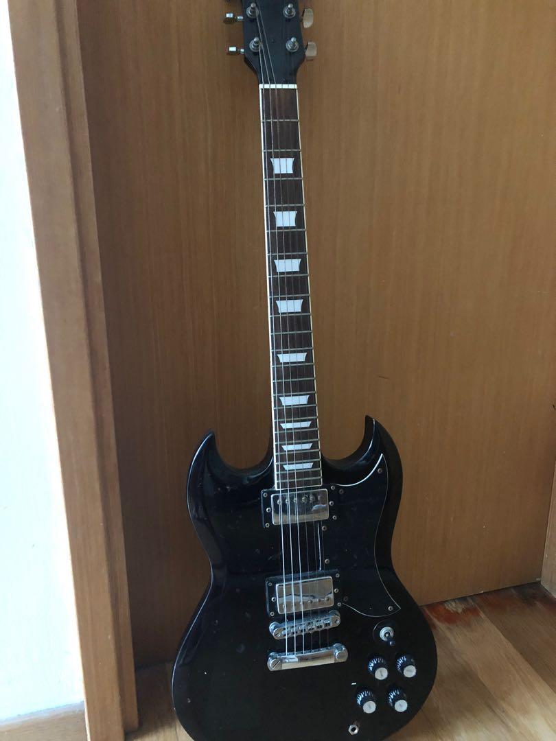 Suzuki Electric Guitar, Hobbies & Toys, Music & Media, Musical ...