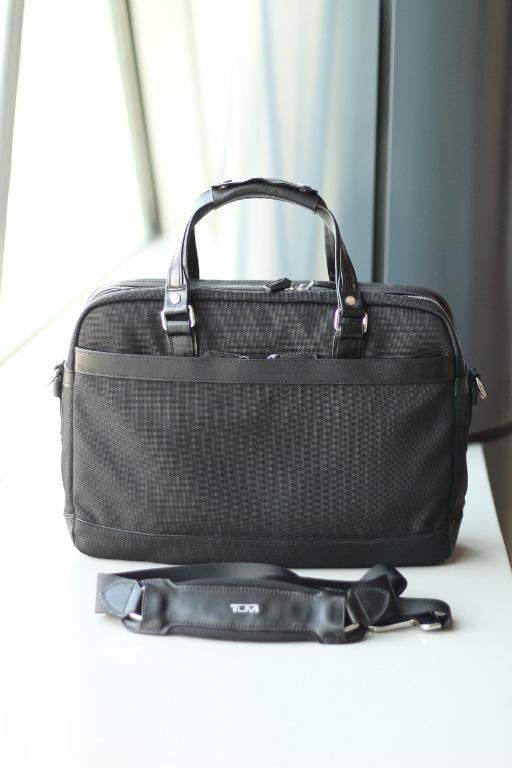 Tumi 29210D Bedford Marley Briefcase / 17" laptop bag / pilot flight