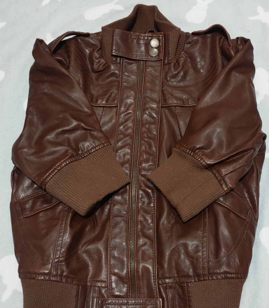 wet seal cropped brown leather jacket, Women's Fashion, Coats, Jackets and  Outerwear on Carousell